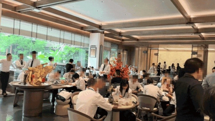 锦鲤堂悦售楼部现场 640.jpg